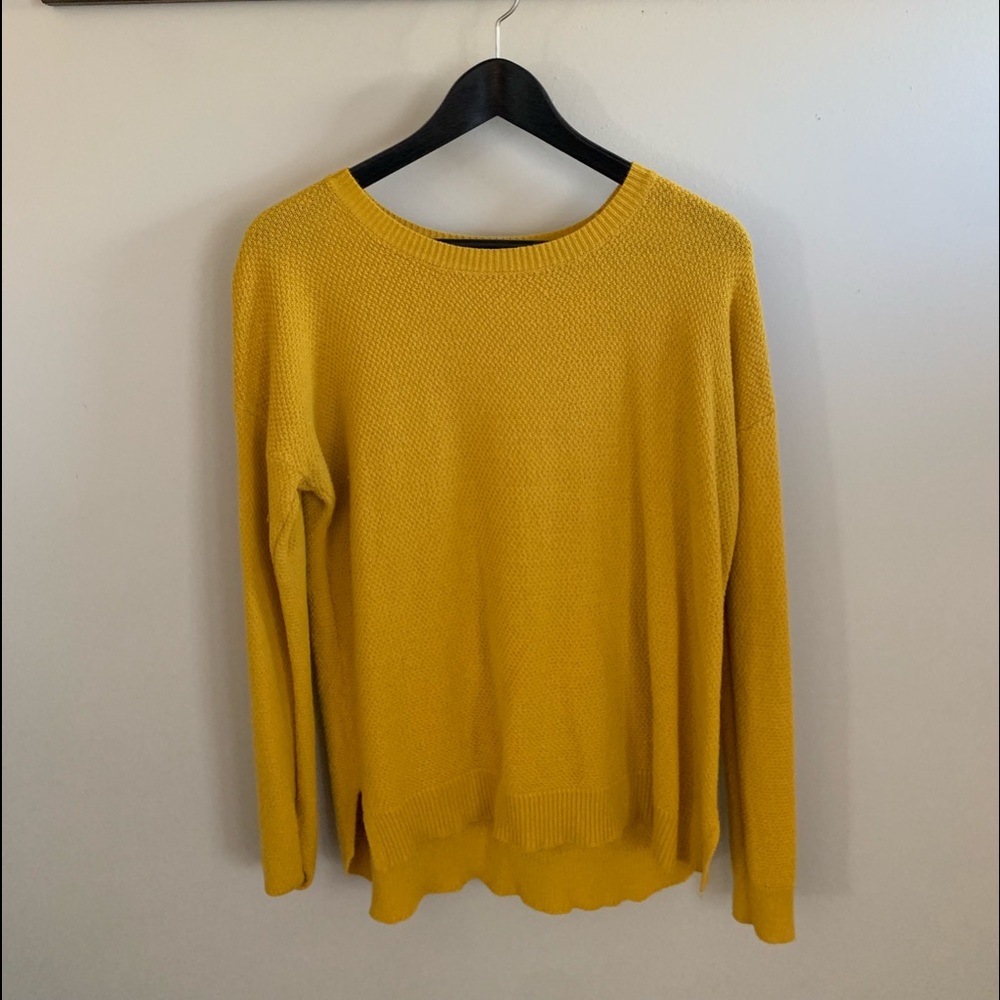 Long sleeve knit